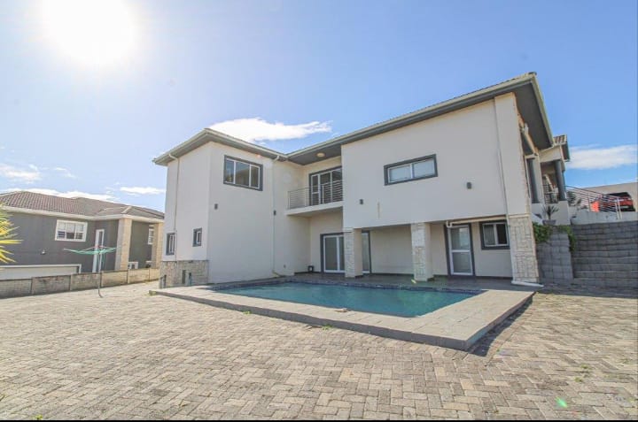 5 Bedroom Property for Sale in Nahoon Valley Park Eastern Cape